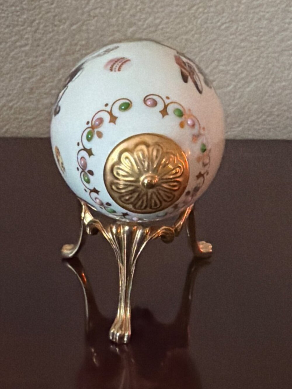 Vintage Lenox China Treasures Easter Egg Rabbits Bunny Gold Tone Stand 1995 - Picture 5 of 9